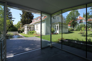 Gartenpavillon mit Schwimmteich, Foto: Franz Ebner