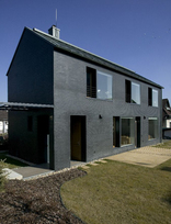 Black villa in Budafok, Foto: Péter Rákosi