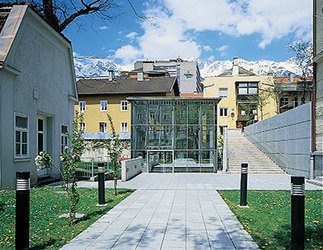 Doppelturnhalle Wilten, Foto: Günter Richard Wett