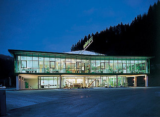 Betriebsbau Steindl Glas, Foto: Christof Lackner
