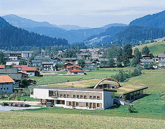 Volksschule, Foto: Günter Richard Wett