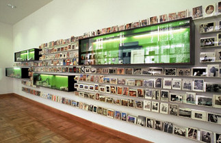 Museumsshop Kunstforum Wien, Foto: Hertha Hurnaus