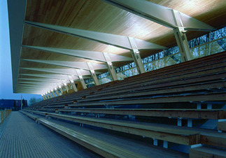 Tribüne Reitplatz Piber, Foto: Paul Ott