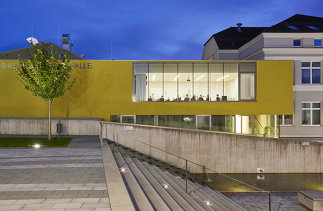 Musikschule, Volksschule & Sporthalle Ernsthofen, Foto: Walter Ebenhofer