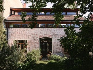 Zwei Hofgebäude, Foto: Alexander Krischner