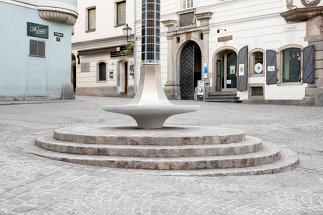 Lichtbrunnen, Foto: Jürgen Grünwald