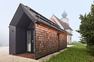 Nebengebäude der Filialkirche Stein an der Enns, Foto: Ott Georg Photography go-art