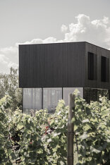 AVOS - das kleine Schwarze, Foto: STEINBAUER architektur+design