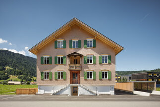 Ellenbogen „Haus mitanand“, Foto: Albrecht Imanuel Schnabel