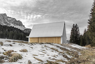 Servicegebäude Kreuzbergpass, Foto: Gustav Willeit