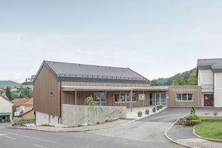 Sanierung und Umbau Pfarrhof Reichenau, Foto: Mark Sengstbratl