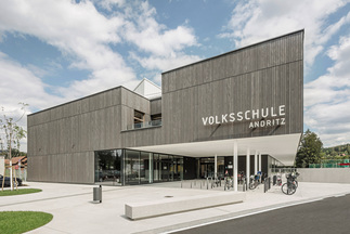 Volksschule Andritz, Foto: Hertha Hurnaus