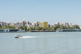 Karlheinz Hora-Hof – Gemeindebau Neu, Foto: Hertha Hurnaus