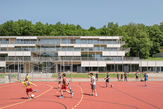 Wienerwaldgymnasium Tullnerbach, Foto: Hertha Hurnaus