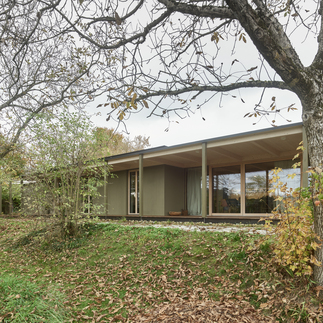 Haus mit Veranda, Foto: Kurt Hörbst