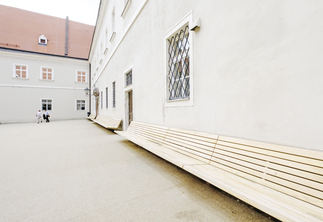 Brunnenhof im Bistumsgebäude der Diözese St. Pölten, Foto: Hans Leitner