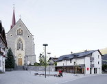 Dorfplatz und miniM, Foto: David Schreyer