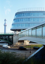 Bürogebäude Skyline, Foto: Rupert Steiner