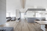 Penthouse V, Foto: destilat