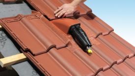 Sichere Dachdurchführung für Solarrohre